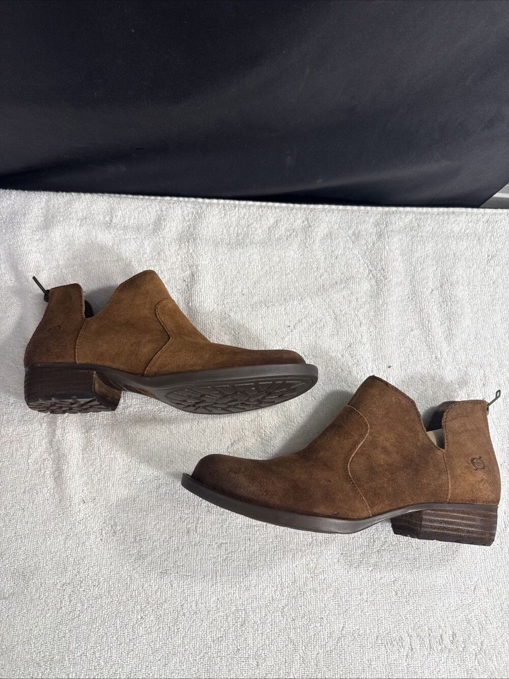 Born Bootie Brown Suede Leather Back Zip Low Cut Ankle Boots sz 8 Preowned - Picture 4 of 8
